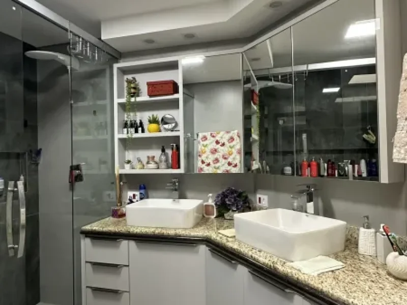 Casa Exclusiva ao lado Parque do Ingá 