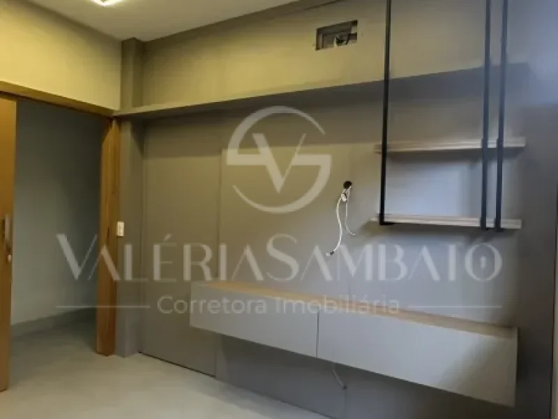 Casa Exclusiva com corredor lateral