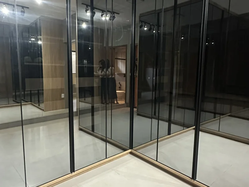 Casa Exclusiva com corredor lateral