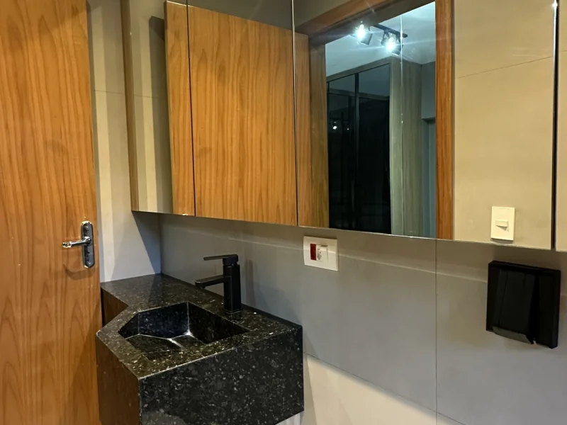 Casa Exclusiva com corredor lateral