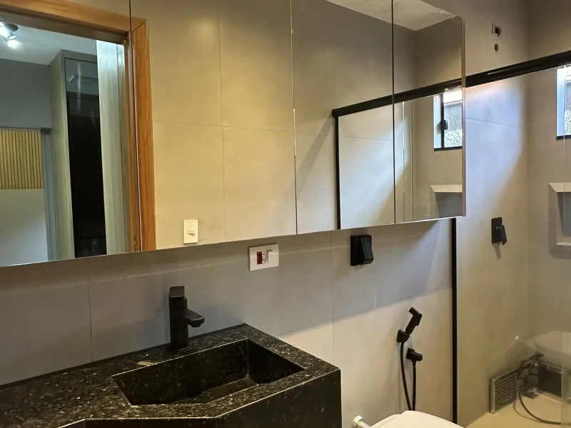 Casa Exclusiva com corredor lateral