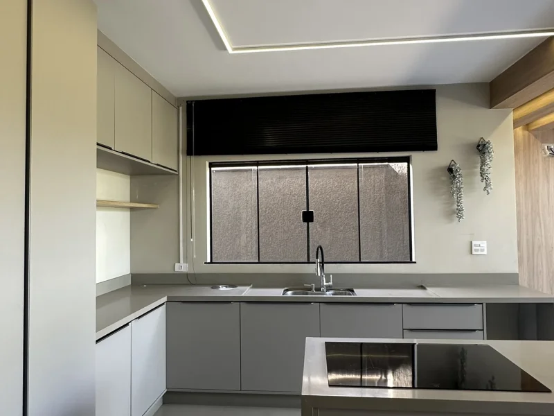 Casa Exclusiva com corredor lateral