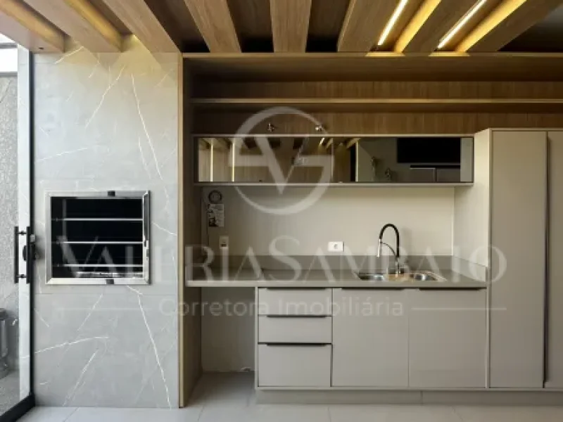 Casa Exclusiva com corredor lateral